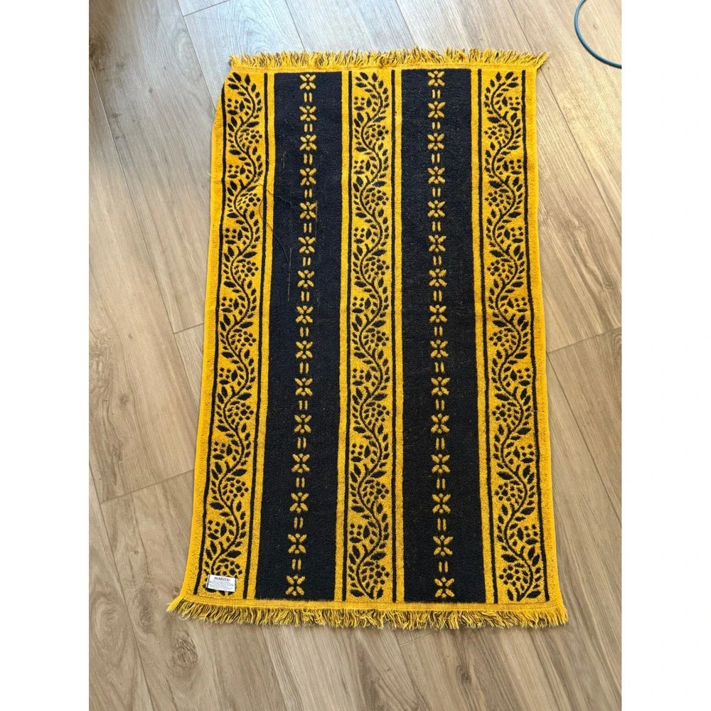 Vintage Martex Bath Towel Yellow Navy Blue Floral Reversible Fringe‎ 100% Cotton